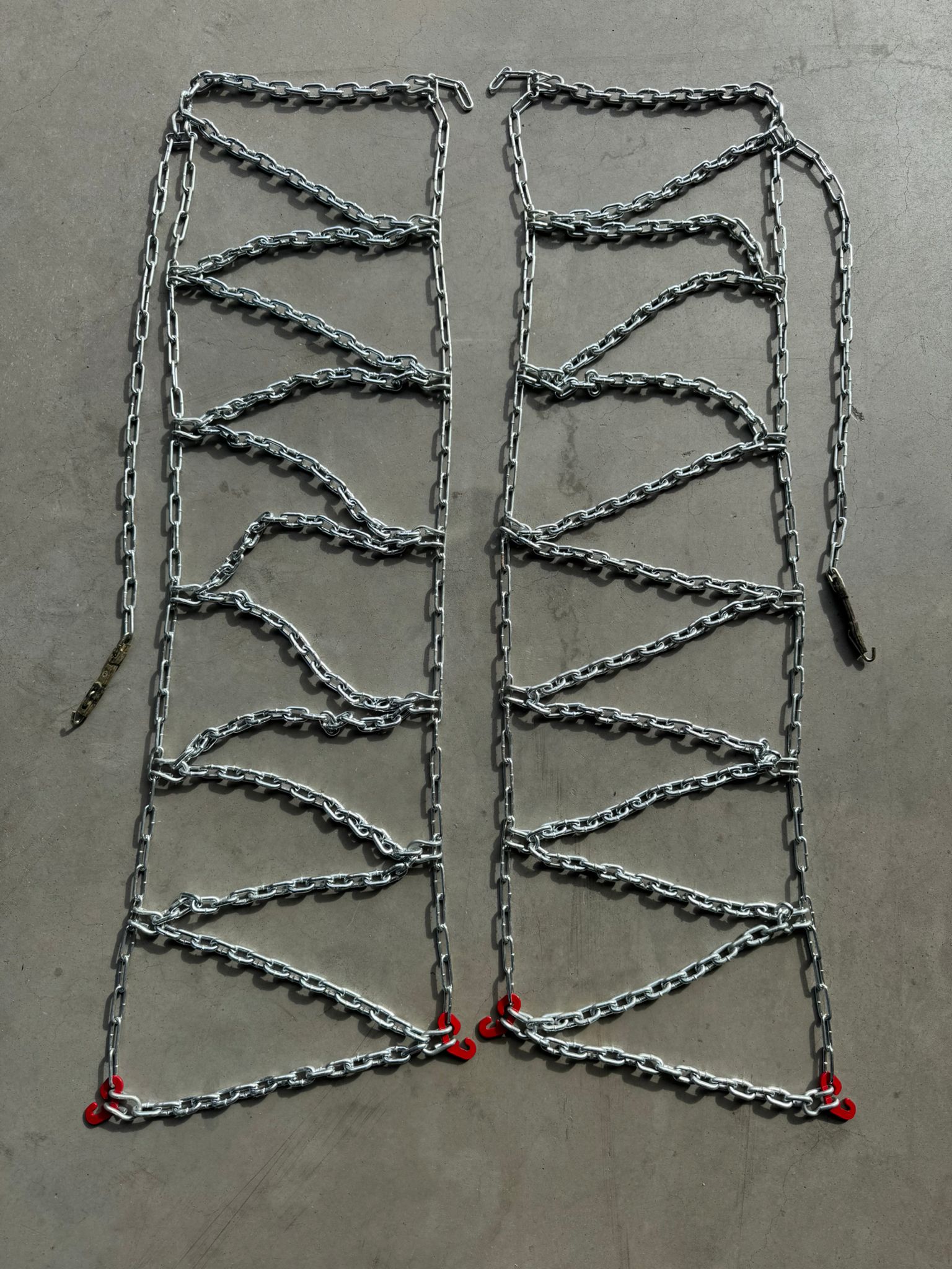 B-Ware Satz Schrägspurschneeketten 20x8.00-10