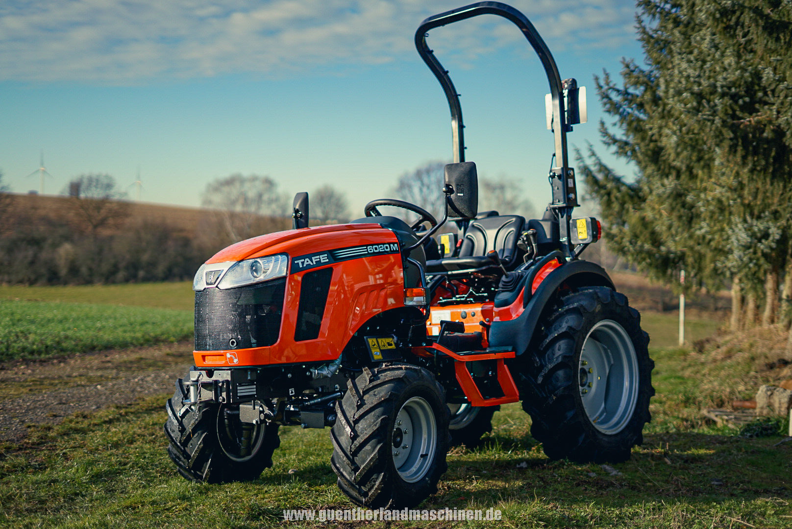 Traktor TAFE 6020M in Serienausstattung